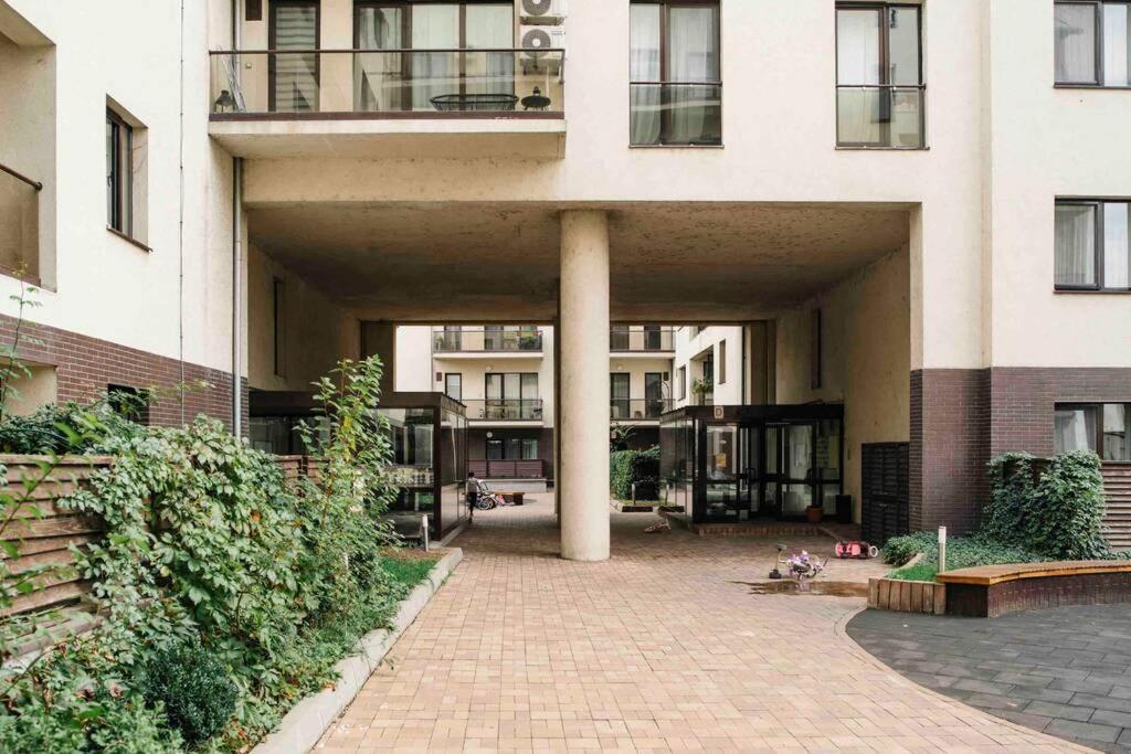 Vivando - Beautiful Studio B + Parking Bucarest Exterior foto